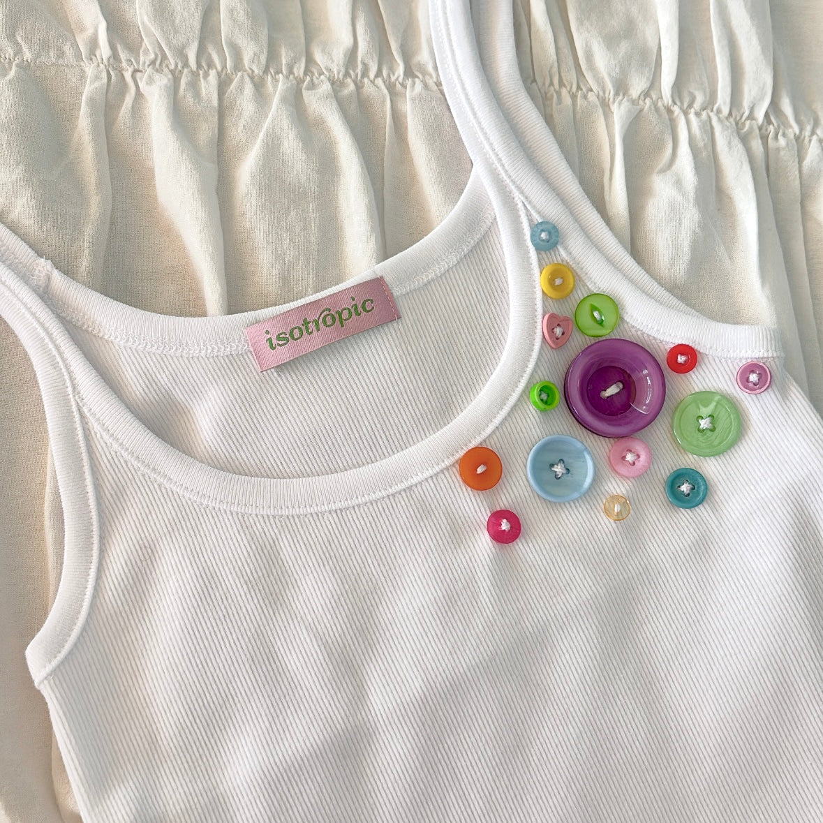 penny button tank
